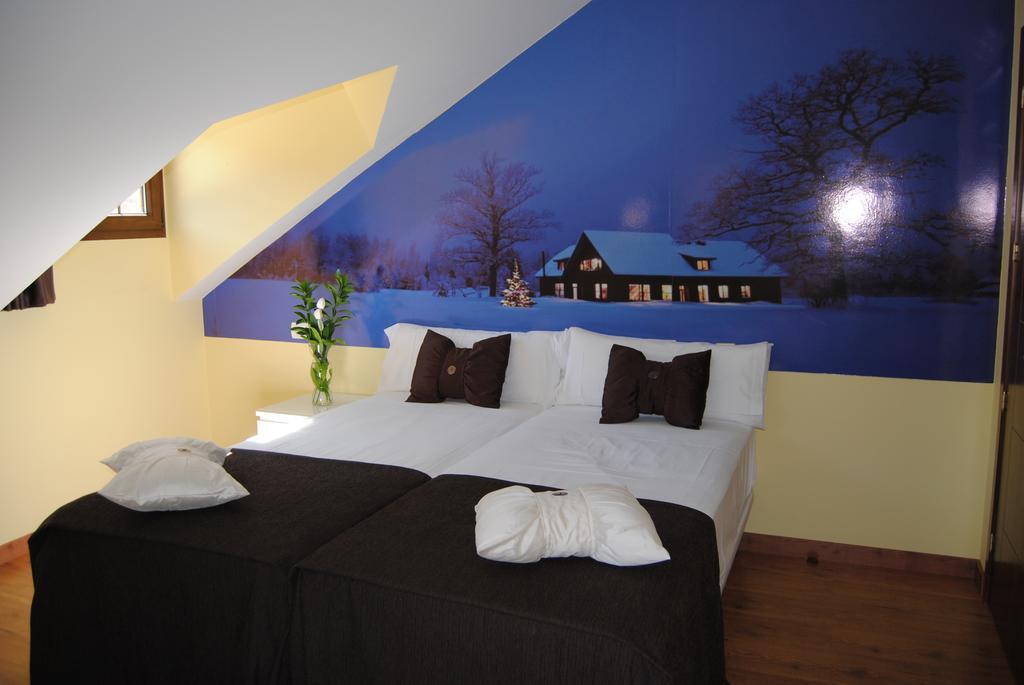 The Way Hotel Molinaseca Bagian luar foto