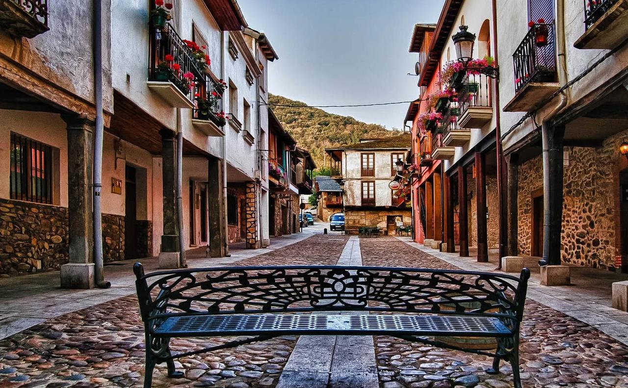 The Way Hotel Molinaseca Bagian luar foto